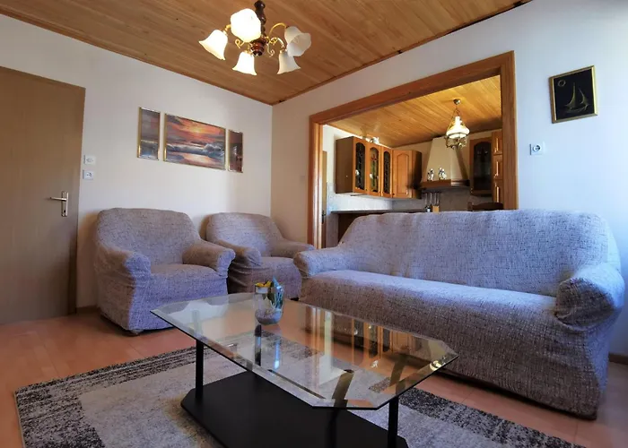 Nevenka By Interhome * Silo (Krk)