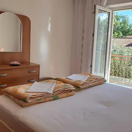 Nevenka By Interhome * Silo (Krk)