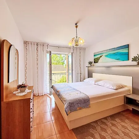 Nevenka By Interhome *