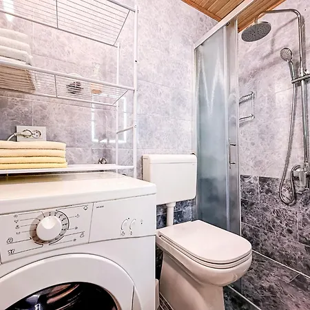 Nevenka By Interhome *