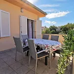 Nevenka By Interhome شقة