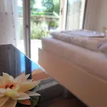 Nevenka By Interhome شقة *
