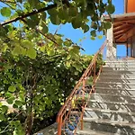 Nevenka By Interhome شقة سيلو