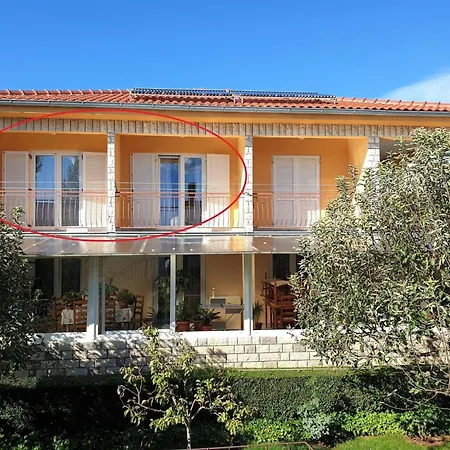 Nevenka By Interhome Šilo